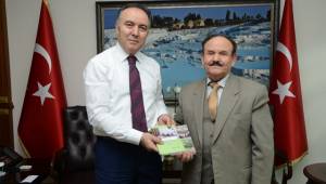 Acıpayamlı Şair Vali Altıparmak’ı ziyaret etti