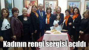 Kadının rengi sergisi açıldı