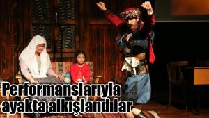 Performanslarıyla ayakta alkışlandılar
