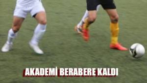 AKADEMİ BERABERE KALDI