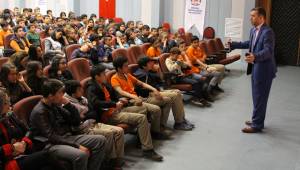 Büyükşehir'den öğrencilere TEOG semineri