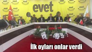 İlk oyları onlar verdi