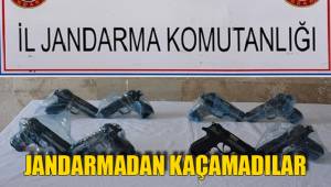 JANDARMADAN KAÇAMADILAR