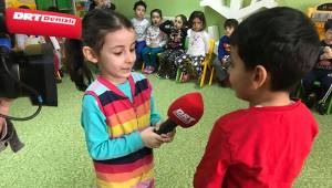 Minikler kamerayı çok sevdi