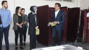 O sandıktan hayır çıktı