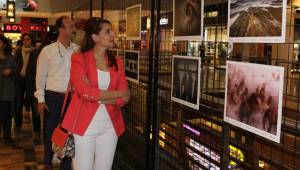 Ödüllü fotoğraflar sergileniyor
