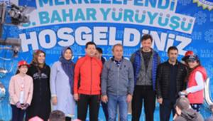 ON BİNLER SAĞLIK İÇİN YÜRÜDÜ