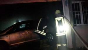 Oto servisinde yangın çıktı