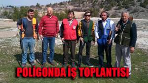 Poligonda iş toplantısı