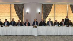Vali Altıparmak, kurum müdürleri ile bir araya geldi