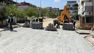ÇAKMAK MAHALLESİ’NDE ÇALIŞMALAR SÜRÜYOR