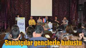 Sanatçılar gençlerle buluştu