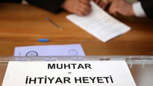 3 mahalle muhtarını seçti