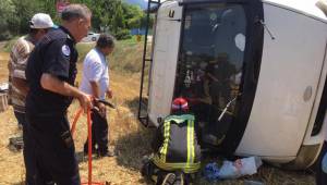 Karakurt yolunda kaza: 3 yaralı