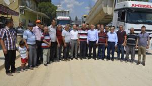 O mahalle sıcak asfalta kavuşuyor