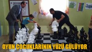 OYUN ÇOCUKLARININ YÜZÜ GÜLÜYOR