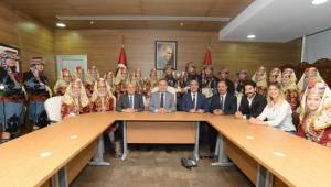 Şampiyonlardan Valiye ziyaret