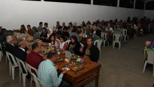 Şehit ailesinden iftar yemeği