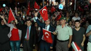 Acıpayam demokrasi nöbetinde