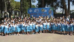 Başkan Özbaş’tan gençlere tam destek