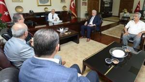 BORSA HEYETİ VALİ KARAHAN’I ZİYARET ETTİ
