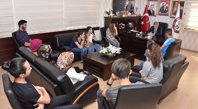 Stajyer öğrencilere Başkan tavsiyesi