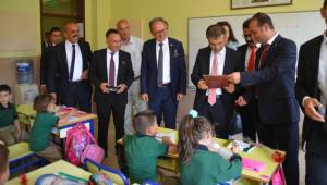 TAVAS'TA İLK DERS ZİLİ ÇALDI