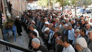 Cemil öğretmen son yolculuğuna uğurlandı