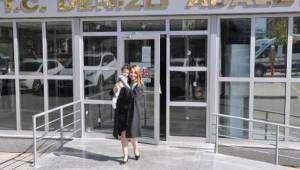 DURUŞMALARA BEBEĞİYLE KATILIYOR
