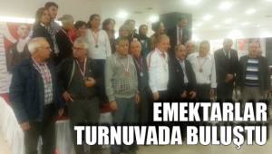 EMEKTARLAR TURNUVADA BULUŞTU
