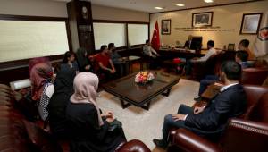 GENÇ İHH'DAN BAŞKAN ZOLAN’A ZİYARET