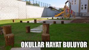OKULLAR HAYAT BULUYOR