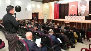 VALİ MUHTARLARI DİNLEDİ