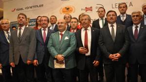 GÜLBAY ÖDÜLÜNÜ ALDI