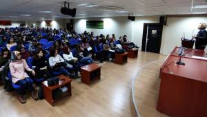 PAÜ SOSYAL BİLGİLER TOPLULUĞU’NDAN İKİ KONFERANS BİRDEN