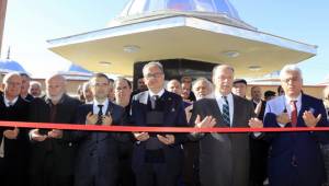 YENİ CAMİ MEVLİD KANDİLİ'NDE AÇILDI