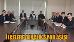 İLÇELERE GENÇLİK SPOR AŞISI