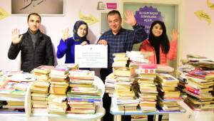 KİTAPLARLA KURULAN KARDEŞLİK KÖPRÜSÜ