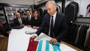 Sevgi Eli 65 bin 355 kişiye uzandı