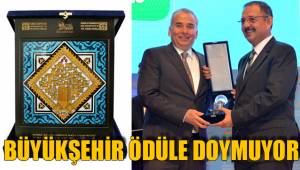 BÜYÜKŞEHİR ÖDÜLE DOYMUYOR