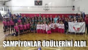 FİLEDE ŞAMPİYONLAR ÖDÜLLERİNİ ALDI