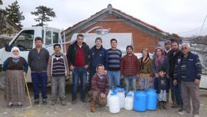 MEHMETÇİK VAKFI İÇİN SÜT TOPLUYORLAR