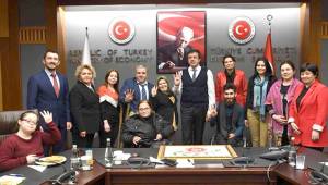 ÖZEL İNSANLAR CUMHURBAŞKANIYLA