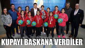 ŞAMPİYONLUK KUPASI BAŞKAN SUBAŞIOĞLU’NDA