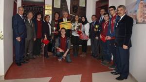 TÜBİTAK’TA ERBAKIR FEN LİSESİ RÜZGÂRLARI ESTİ