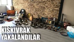 KISKIVRAK YAKALANDILAR