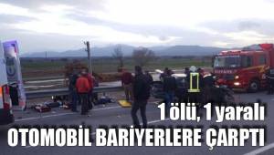 OTOMOBİL BARİYERLERE ÇARPTI