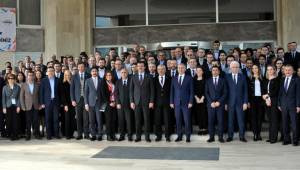 ZEYBEKCİ’DEN MOODY’S TEPKİSİ