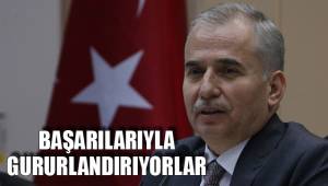 BAŞARILARIYLA GURURLANDIRIYORLAR