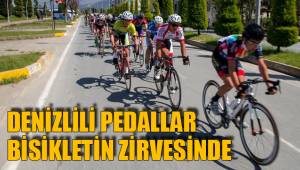 DENİZLİLİ PEDALLAR BİSİKLETİN ZİRVESİNDE